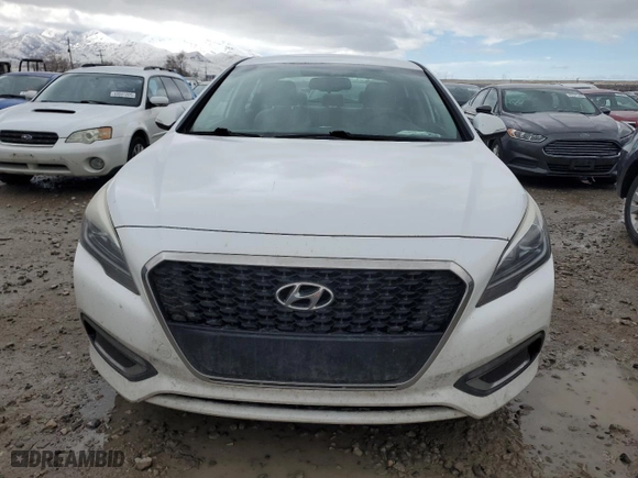 2017 Hyundai Sonata Hybrid SE with VIN KMHE24L17HA050925, listed as a Copart auction lot 47702575 with 229,117 mi miles and Clean Title. Bid and sale history available at carsss.com. Image 5.