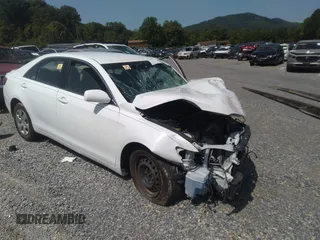 2008 Toyota Camry LE z VIN 4T1BE46K38U778142, wystawiony jako IAAI lot #42229373 z przebiegiem 178 399 mil mil oraz . Historia ofert i sprzedaży dostępna na DreamBid. Obrazek 1.