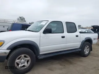 2003 Toyota Tacoma PreRunner z VIN 5TEGN92N83Z221444, wystawiony jako IAAI lot #42433353 z przebiegiem 148 600 mil mil oraz . Historia ofert i sprzedaży dostępna na DreamBid. Obrazek 14.