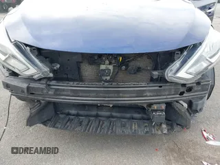 2018 Nissan Sentra SV z VIN 3N1AB7AP9JL638046, wystawiony jako IAAI lot #41998626 z przebiegiem 68 820 mil mil oraz . Historia ofert i sprzedaży dostępna na DreamBid. Obrazek 6.