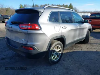 2018 Jeep Cherokee Latitude Plus with VIN 1C4PJMLB6JD526661, listed as a IAAI auction lot 41868189 with 138,572 mi miles and . Bid and sale history available at DreamBid. Image 4.