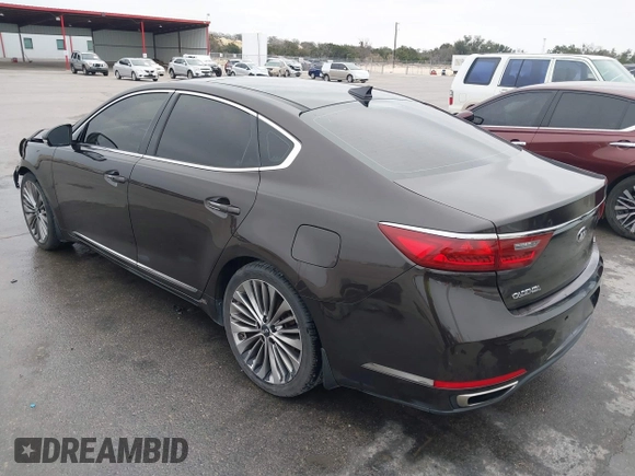 2017 Kia Cadenza Premium z VIN KNALC4J11H5093061, wystawiony jako IAAI lot #41650849 z przebiegiem 138 989 mil mil oraz . Historia ofert i sprzedaży dostępna na DreamBid. Obrazek 3.