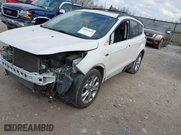 2013 Ford Escape SEL with VIN 1FMCU9H90DUD30837, listed as a IAAI auction lot 41922615 with 171,535 mi miles. Bid and sale history available at carsss.com. Image 2.