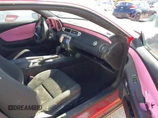 2013 Chevrolet Camaro LS с VIN 2G1FA1E3XD9245862, выставлен на аукционе IAAI как лот 41720626 с пробегом 189 722 миль миль и . История ставок и продаж доступна на DreamBid. Изображение 5.
