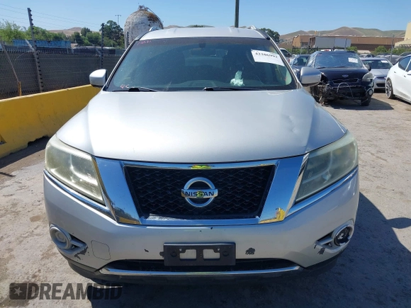 2013 Nissan Pathfinder SL with VIN 5N1AR2MN3DC618506, listed as a IAAI auction lot 42206992 with 156,649 mi miles and . Bid and sale history available at DreamBid. Image 6.