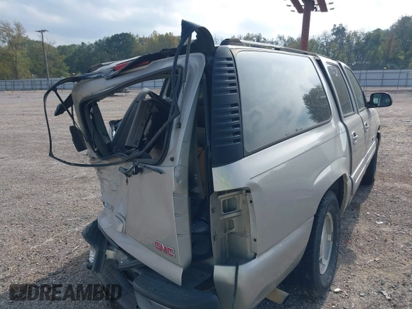 2004 GMC Yukon XL SLT with VIN 3GKEC16Z64G292509, listed as a IAAI auction lot 40948787 with 143,099 mi miles. Bid and sale history available at carsss.com. Image 14.