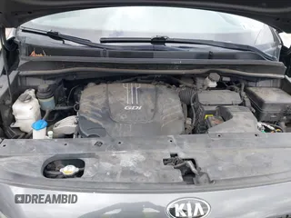 2017 Kia Sedona LX with VIN KNDMB5C14H6239766, listed as a IAAI auction lot 42049371 with 105,101 mi miles. Bid and sale history available at carsss.com. Image 10.
