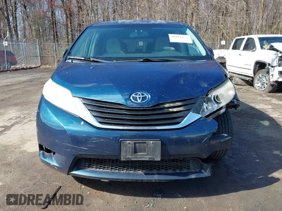 2011 Toyota Sienna LE AAS with VIN 5TDKK3DC4BS104838, listed as a IAAI auction lot 41811173 with 251,999 mi miles and . Bid and sale history available at carsss.com. Image 12.