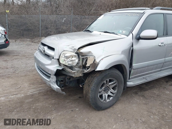 2005 Toyota Sequoia SR5 with VIN 5TDBT44A95S246415, listed as a IAAI auction lot 41560405 with 169,745 mi miles and . Bid and sale history available at DreamBid. Image 6.