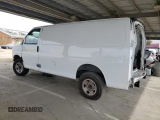 2007 GMC Savana Cargo Van with VIN 1GTGG25V371176393, listed as a Copart auction lot 47267215 with 214,764 mi miles and Salvage Title. Bid and sale history available at carsss.com. Image 2.