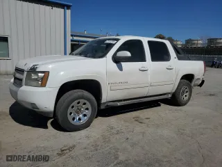 2009 Chevrolet Avalanche LT w/2LT with VIN 3GNFK22099G228740, listed as a Copart auction lot 47107235 with 269,631 mi miles and Salvage Title. Bid and sale history available at carsss.com. Image 1.