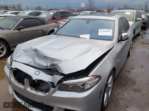 2015 BMW 5 Series 535i xDrive with VIN WBA5B3C50FD544036, listed as a IAAI auction lot 41902652 with 184,735 mi miles. Bid and sale history available at carsss.com. Image 17.
