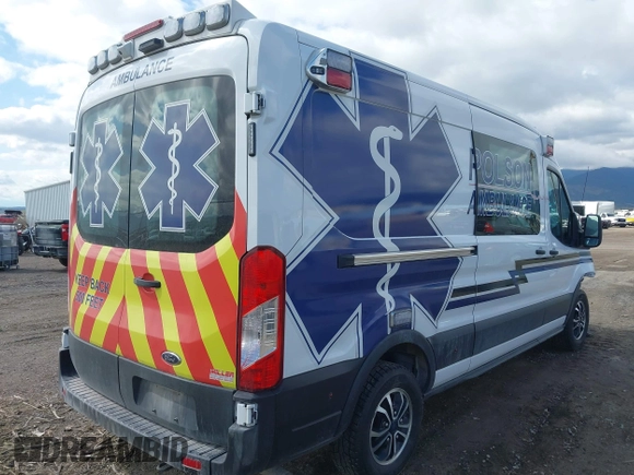 2022 Ford Transit z VIN 1FDBR1CG6NKA76214, wystawiony jako IAAI lot #42150218 z przebiegiem Nie podano mil oraz . Historia ofert i sprzedaży dostępna na DreamBid. Obrazek 4.