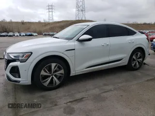 2024 Audi Q8 e-tron Sportback S line Premium Plus z VIN WA1CAAGEXRB024450, wystawiony jako Copart lot #49949325 z przebiegiem 8 463 mil mil oraz Szkoda całkowita • Salvage title. Historia ofert i sprzedaży dostępna na DreamBid. Obrazek 1.