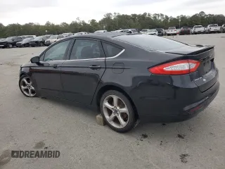 2015 Ford Fusion SE with VIN 1FA6P0HD1F5105404, listed as a Copart auction lot 83028484 with 92,525 mi miles and Salvage Title. Bid and sale history available at DreamBid. Image 2.