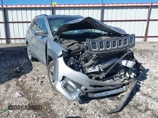2019 Jeep Compass Limited with VIN 3C4NJCCB1KT662953, listed as a IAAI auction lot 41674997 with 86,318 mi miles. Bid and sale history available at carsss.com. Image 1.