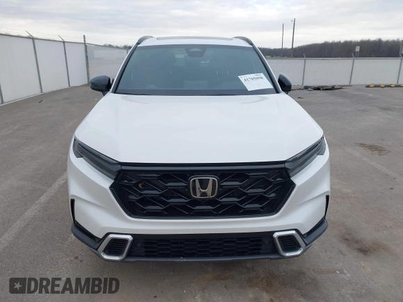 2025 Honda CR-V Sport Touring with VIN 7FARS6H9XSE043583, listed as a IAAI auction lot 41705098 with 6,020 mi miles and . Bid and sale history available at DreamBid. Image 12.