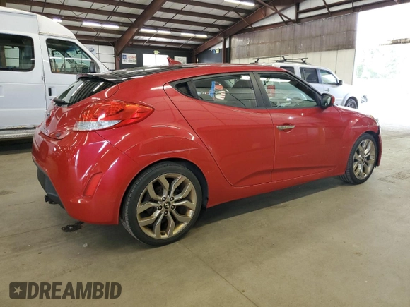 2015 Hyundai Veloster z VIN KMHTC6AD4FU222904, wystawiony jako Copart lot #60853105 z przebiegiem 133 289 mil mil oraz Czysty tytuł • Clean title. Historia ofert i sprzedaży dostępna na DreamBid. Obrazek 3.