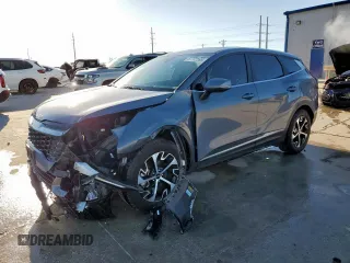 2023 Kia Sportage EX z VIN 5XYK33AF0PG079842, wystawiony jako Copart lot #57702595 z przebiegiem 43 503 mil mil oraz Czysty tytuł • Clean title. Historia ofert i sprzedaży dostępna na DreamBid. Obrazek 1.