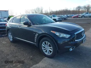 2017 Infiniti QX70 with VIN JN8CS1MW5HM414833, listed as a IAAI auction lot 41834178 with 85,289 mi miles. Bid and sale history available at carsss.com. Image 1.