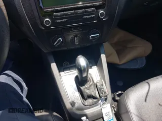 2011 Volkswagen Jetta SE с VIN 3VWDZ7AJ3BM113364, выставлен на аукционе IAAI как лот 42814994 с пробегом 158 685 миль миль и . История ставок и продаж доступна на DreamBid. Изображение 11.
