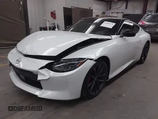 2024 Nissan Z Performance with VIN JN1BZ4BH9RM364239, listed as a IAAI auction lot 41860174 with 7,501 mi miles and . Bid and sale history available at DreamBid. Image 2.