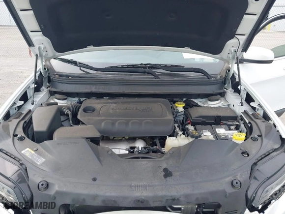 2019 Jeep Cherokee Limited with VIN 1C4PJLDB8KD462441, listed as a IAAI auction lot 41858890 with 41,365 mi miles. Bid and sale history available at carsss.com. Image 10.
