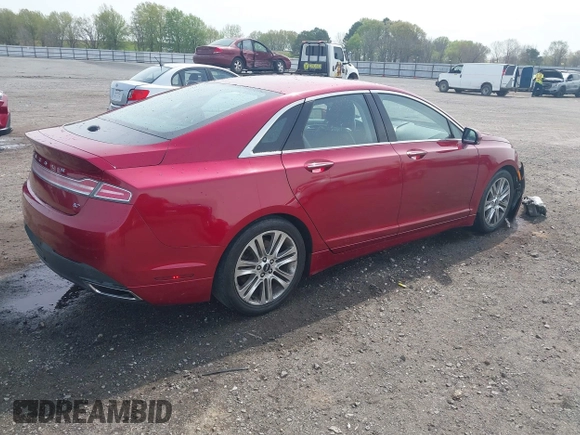 2015 Lincoln MKZ with VIN 3LN6L2GK5FR618150, listed as a IAAI auction lot 41898829 with 135,643 mi miles. Bid and sale history available at carsss.com. Image 4.
