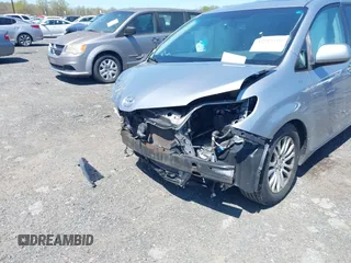 2013 Toyota Sienna XLE AAS with VIN 5TDYK3DC7DS299024, listed as a IAAI auction lot 42055130 with 349,520 mi miles. Bid and sale history available at carsss.com. Image 6.