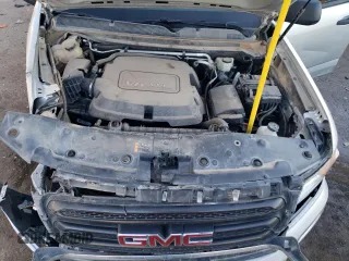 2016 GMC Canyon 2WD with VIN 1GTG5BE36G1360215, listed as a Copart auction lot 87763895 with 71,035 mi miles and Salvage Title. Bid and sale history available at carsss.com. Image 11.