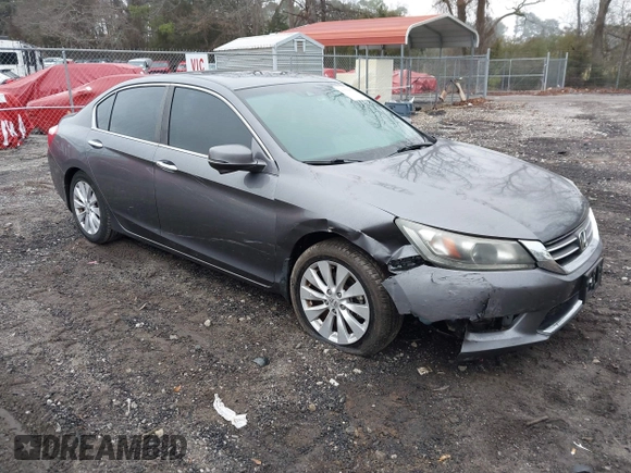2013 Honda Accord Sdn EX-L with VIN 1HGCR2F87DA282201, listed as a IAAI auction lot 41556072 with 215,119 mi miles. Bid and sale history available at carsss.com. Image 1.