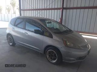 2010 Honda Fit с VIN JHMGE8H27AS012901, выставлен на аукционе IAAI как лот 42568212 с пробегом 204 895 миль миль и . История ставок и продаж доступна на DreamBid. Изображение 1.