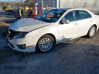 2010 Ford Fusion Hybrid with VIN 3FADP0L34AR287532, listed as a IAAI auction lot 40817732 with 161,351 mi miles. Bid and sale history available at carsss.com. Image 17.