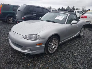 2002 Mazda MX-5 Miata Cloth z VIN JM1NB353620221304, wystawiony jako IAAI lot #41178747 z przebiegiem 98 958 mil mil oraz . Historia ofert i sprzedaży dostępna na DreamBid. Obrazek 17.