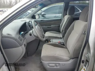2010 Toyota Sienna CE with VIN 5TDKK4CC8AS290986, listed as a Copart auction lot 56163465 with 161,061 mi miles and Clean Title. Bid and sale history available at DreamBid. Image 7.