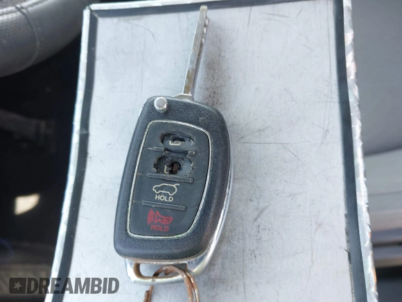 2016 Hyundai Santa Fe z VIN 5XYZT3LB6GG379054, wystawiony jako IAAI lot #42406174 z przebiegiem 182 073 mil mil oraz . Historia ofert i sprzedaży dostępna na DreamBid. Obrazek 11.