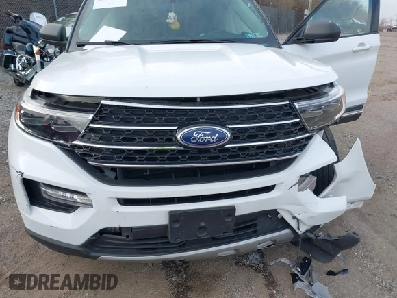 2020 Ford Explorer XLT with VIN 1FMSK8DH2LGC86989, listed as a IAAI auction lot 41078980 with 76,326 mi miles. Bid and sale history available at carsss.com. Image 10.