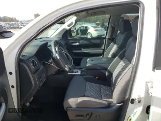 2020 Toyota Tundra 2WD SR5 with VIN 5TFEY5F11LX270247, listed as a Copart auction lot 81674544 with 52,644 mi miles and Salvage Title. Bid and sale history available at carsss.com. Image 7.