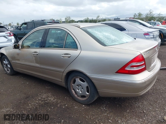 2003 Mercedes-Benz C 240 с VIN WDBRF61J43A446598, выставлен на аукционе IAAI как лот 41925959 с пробегом Не указан миль и . История ставок и продаж доступна на DreamBid. Изображение 3.