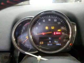2019 MINI Countryman Cooper S z VIN WMZYT5C54K3E70146, wystawiony jako Copart lot #61455675 z przebiegiem 85 121 mil mil oraz Szkoda całkowita • Salvage title. Historia ofert i sprzedaży dostępna na DreamBid. Obrazek 9.