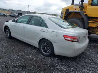 2007 Toyota Camry z VIN 4T1BB46K67U027737, wystawiony jako IAAI lot #42320986 z przebiegiem 142 606 mil mil oraz . Historia ofert i sprzedaży dostępna na DreamBid. Obrazek 3.