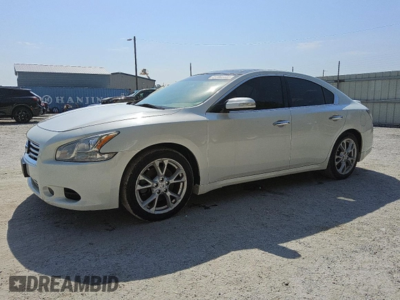 2014 Nissan Maxima SV z VIN 1N4AA5AP3EC443555, wystawiony jako Copart lot #52019515 z przebiegiem 117 521 mil mil oraz Czysty tytuł • Clean title. Historia ofert i sprzedaży dostępna na DreamBid. Obrazek 1.