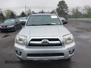 2006 Toyota 4Runner SR5 z VIN JTEBU14R468060851, wystawiony jako IAAI lot #42002278 z przebiegiem 234 343 mil mil oraz . Historia ofert i sprzedaży dostępna na DreamBid. Obrazek 12.