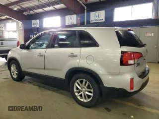 2015 Kia Sorento LX with VIN 5XYKTCA60FG593933, listed as a Copart auction lot 50610885 with 293,416 mi miles and Clean Title. Bid and sale history available at DreamBid. Image 2.