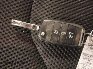 2019 Kia Optima LX with VIN 5XXGT4L31KG376856, listed as a IAAI auction lot 41427583 with 74,339 mi miles. Bid and sale history available at carsss.com. Image 11.