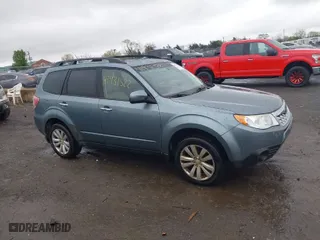 2012 Subaru Forester 2.5X Premium with VIN JF2SHADC3CH401819, listed as a IAAI auction lot 41931522 with 183,127 mi miles. Bid and sale history available at carsss.com. Image 13.