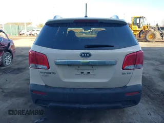 2012 Kia Sorento EX with VIN 5XYKU4A28CG190097, listed as a IAAI auction lot 41457866 with 173,181 mi miles. Bid and sale history available at carsss.com. Image 17.