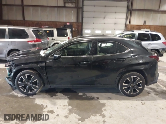 2025 Lexus UX with VIN JTHUCJDH8S2003698, listed as a IAAI auction lot 41368424 with 1,111 mi miles. Bid and sale history available at carsss.com. Image 14.