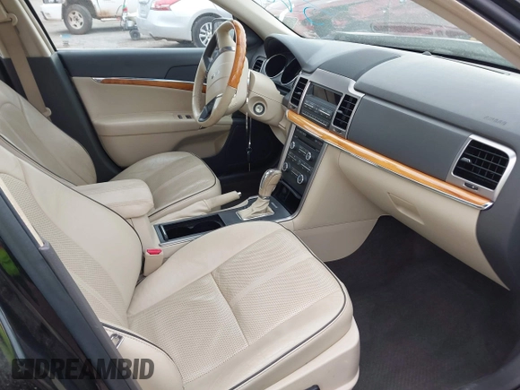 2010 Lincoln MKZ with VIN 3LNHL2GC7AR628804, listed as a IAAI auction lot 42324039 with 137,103 mi miles and . Bid and sale history available at DreamBid. Image 5.