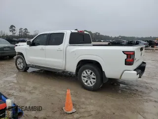 2023 Nissan Frontier SV with VIN 1N6ED1FK8PN605547, listed as a Copart auction lot 43208425 with 29,797 mi miles and Salvage Title. Bid and sale history available at carsss.com. Image 2.